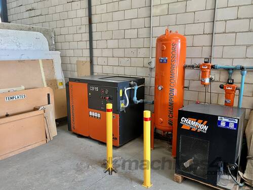 Screw air compressor