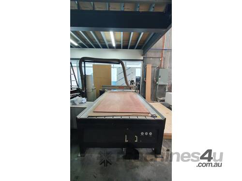 Multicam CNC Router 2400 x 1200 with vacuum pump, dust extractor & automatic tool changer