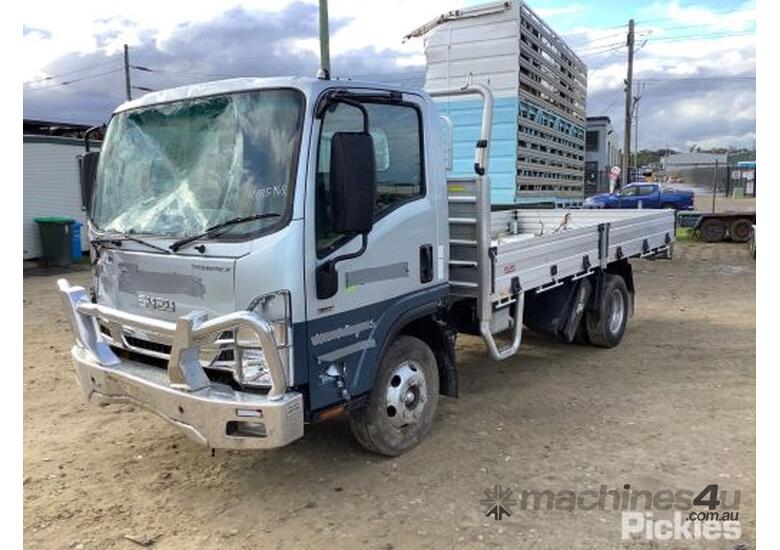 Buy Used Isuzu NPR 55-155 Tautliner Trailer in , - Listed on Machines4u