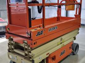 JLG 1930ES scissorlift - picture0' - Click to enlarge