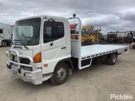 2004 Hino FC4J - picture0' - Click to enlarge