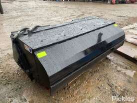 Hydropower Bucket Broom to suit Skid Steer Model RW 1800,Serial No: 651 - picture1' - Click to enlarge