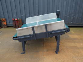 Motorised Incline Wide Belt Conveyor - 1.4m long 1m wide - picture0' - Click to enlarge