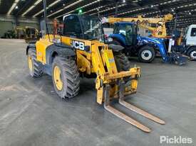 2015 JCB 541-70 - picture0' - Click to enlarge