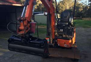 1.2 - 1.8Ton Excavator Tilt Bucket 1000mm Volvo