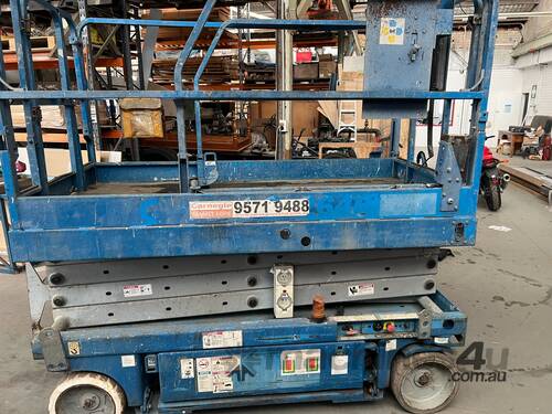 Genie GS-2646 Scissor Lift