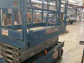 Genie GS-2646 Scissor Lift - picture2' - Click to enlarge