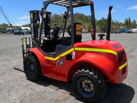 Heli 3500kg Rough Terrain Forklift - 4x4 (SS) - picture0' - Click to enlarge