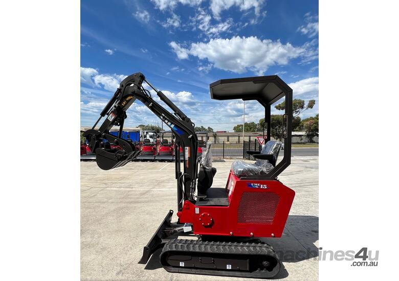 caption UHI 14HP Kubota Engine UME15 mini Excavator
