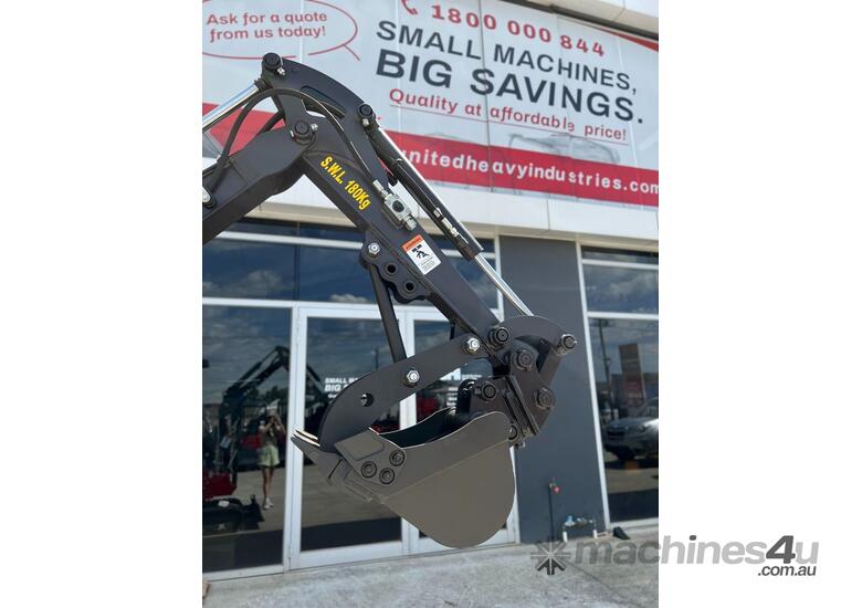 caption UHI 14HP Kubota Engine UME15 mini Excavator