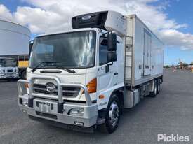 2015 Hino 500 2628 FL Refrigerated Pantech - picture0' - Click to enlarge