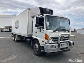 2015 Hino 500 2628 FL Refrigerated Pantech - picture2' - Click to enlarge