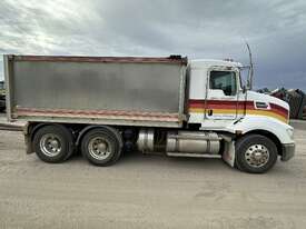 2012 KENWORTH T403 TIPPER TRUCK & HERCULES DOG TIPPING TRAILER  - picture2' - Click to enlarge