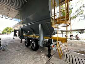 Mobile Cement Silo  - picture2' - Click to enlarge