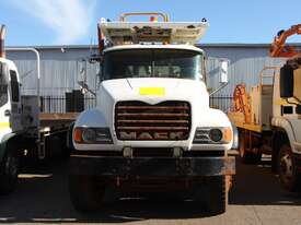 2007 MACK GRANITE CV713 WATERCART - picture0' - Click to enlarge