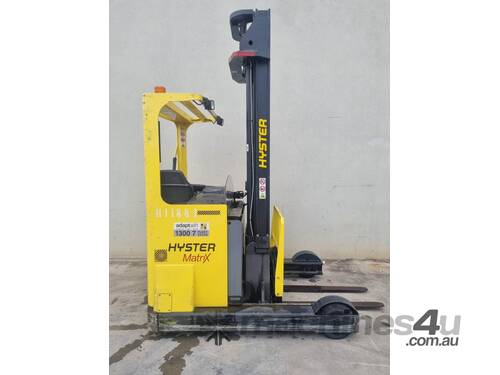 2013 Hyster 1.6T Electric Reach Truck