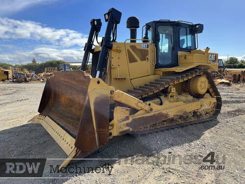 Caterpillar D8T Dozer