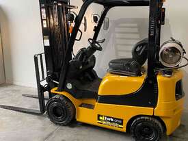 Forklift 1.8tonne 6.0 mtr lift lpg - picture0' - Click to enlarge