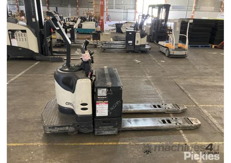 Used Crown Crown PE450060 Walk Behind Electric Pallet Jack Powered