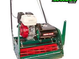 Protea HD610 24 Inch Heavy Duty 8 Blade Cylinder Mower with a Honda 5HP and 8 blade cutting reel - picture0' - Click to enlarge