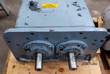 LLOYDS DEALS - PIV Dual Shaft Reduction Drive LLOYDS DEALS - PIV Dual Shaft Reduction Drive