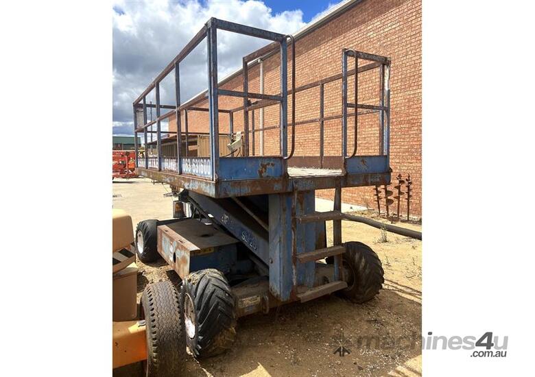 Used ZIP UP SL26 ALL TERRAIN SCISSOR LIFT / EWP ZIP UP SL26 ALL