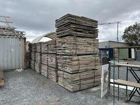 Large Quantity Of Used Formply Of Various Sizes - picture0' - Click to enlarge