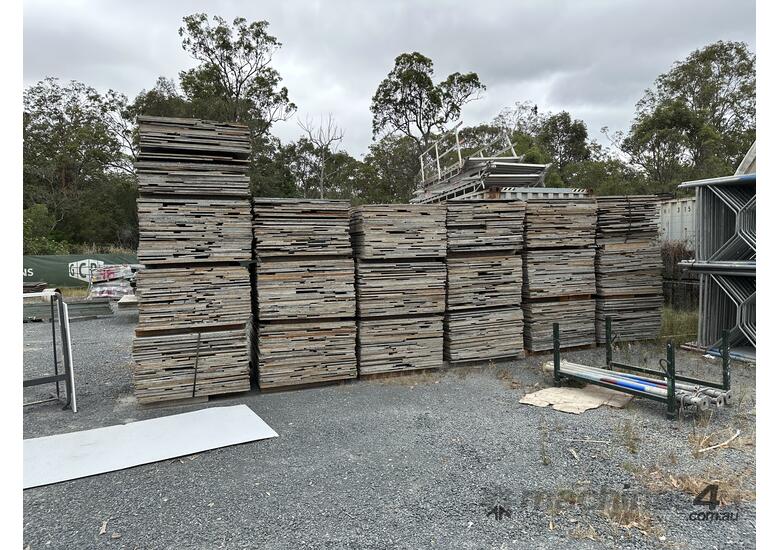New Large Quantity Of Used Formply Of Various Sizes in , Listed on