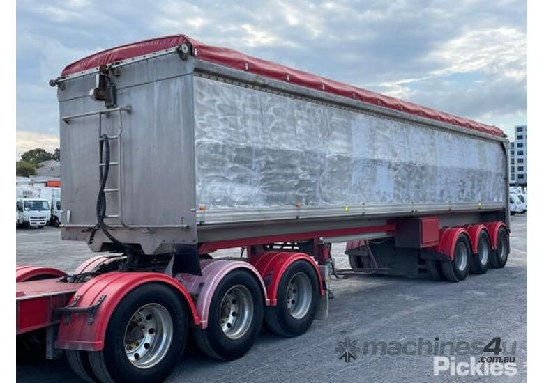 Buy Used 2009 byrne 2009 Byrne Tri Axle Trailer Tri Axle Tipping B