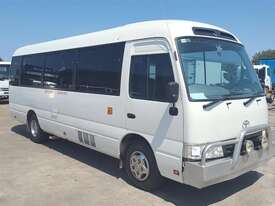 Toyota Coaster XZB50R - picture0' - Click to enlarge