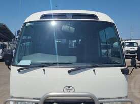 Toyota Coaster XZB50R - picture0' - Click to enlarge