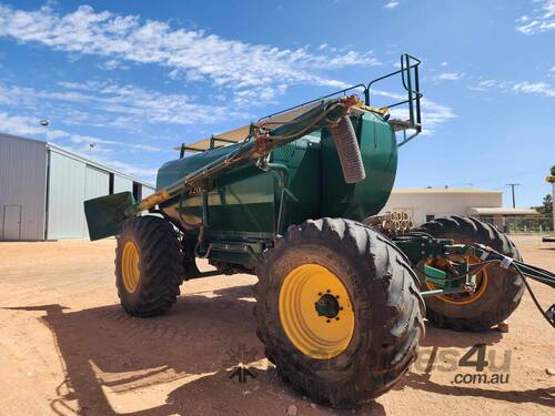 Simplicity TQ2 Airseeder with Small Seeds Box