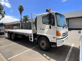 2010 Hino FM 500 Tray Top - picture0' - Click to enlarge