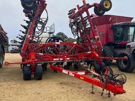 Bourgault 3310 PHD & 6350 aircart - picture0' - Click to enlarge