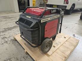 Honda Generator - picture1' - Click to enlarge