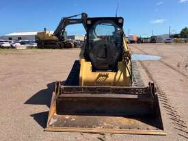 2009 Caterpillar 279C Skid Steer (Rubber Tracked) - picture0' - Click to enlarge