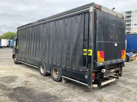 2011 Iveco Eurocargo 225E28 Curtainsider - picture2' - Click to enlarge