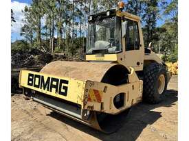 2006 BOMAG BW 211 D-4 SMOOTH DRUM  - picture1' - Click to enlarge