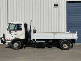 1997 Nissan UD MKB210 Tipper - picture2' - Click to enlarge