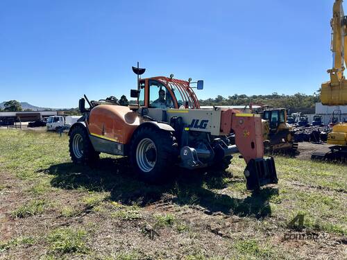 caption 2012 4013 JLG Telehandler