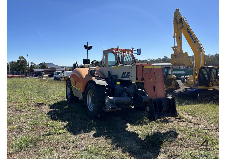 caption 2012 4013 JLG Telehandler