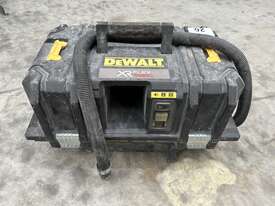 DeWalt DCV586M Cordless Dust Extraction Unit - picture2' - Click to enlarge