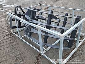 Unused Bale Clamp to suit Skidsteer Loader  - picture2' - Click to enlarge