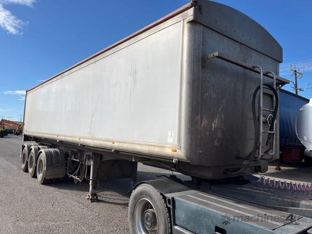 Buy Used 2019 boomer BOOMER Day Cab Trucks in , - Listed on Machines4u