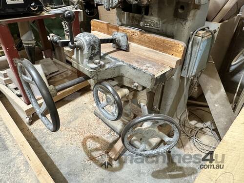 Robinson And Son Chain And Chisel Morticer