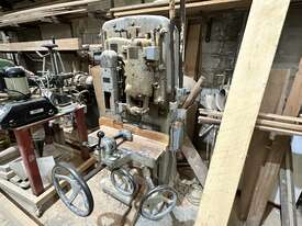 Robinson And Son Chain And Chisel Morticer - picture1' - Click to enlarge