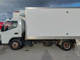 Fuso Canter - picture2' - Click to enlarge