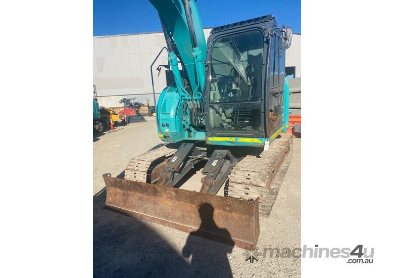 caption 2018 Kobelco Sk135SR-3 15TN Excavator