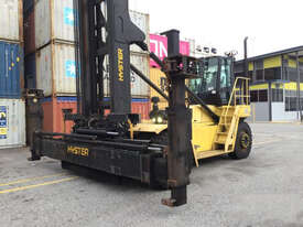 9.0T Diesel Empty Container Handler - picture1' - Click to enlarge