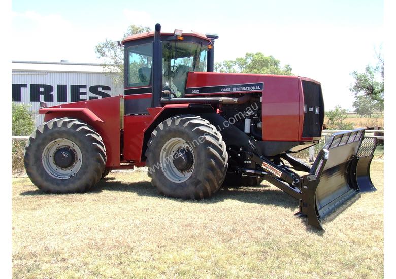 New mccormack industries Silage Blades and Grabs Skid Steer Blades in